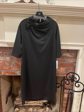 Teri Jon Black Long-Sleeve Twist-Neck Dress